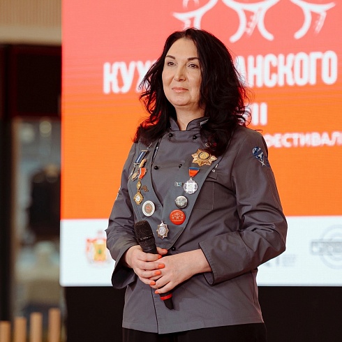 Ирина ДАНИЛОВА: «Нас всех «сшил» Виктор Борисович»